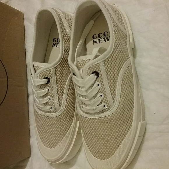 GOOD NEWS NIB Sneakers, US sz 6 - Picture 5 of 8